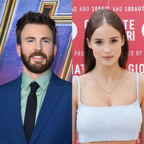 See Chris Evans and Alba Baptista Confirm Romance in PDA。